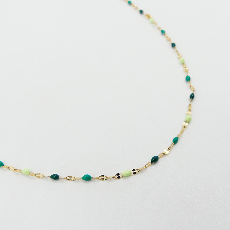 Collier acier doré perles vertes ou bleues