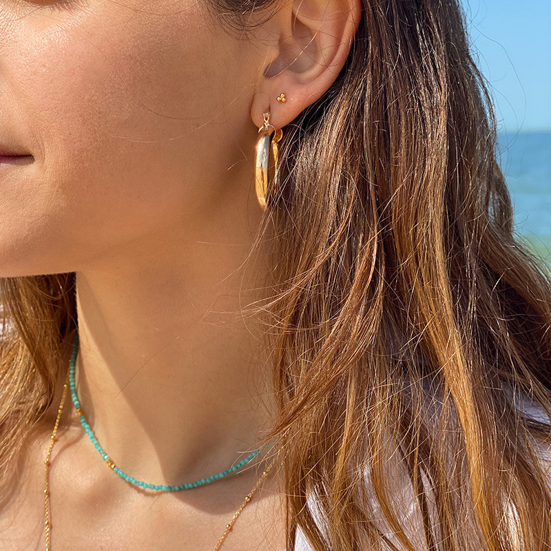 Collier doré pierres fines ras de cou