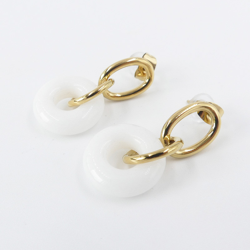 Boucles d’oreilles acier doré perles blanches