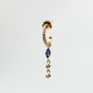 Boucle d’oreille pendante or 18 carats, diamants et Saphir