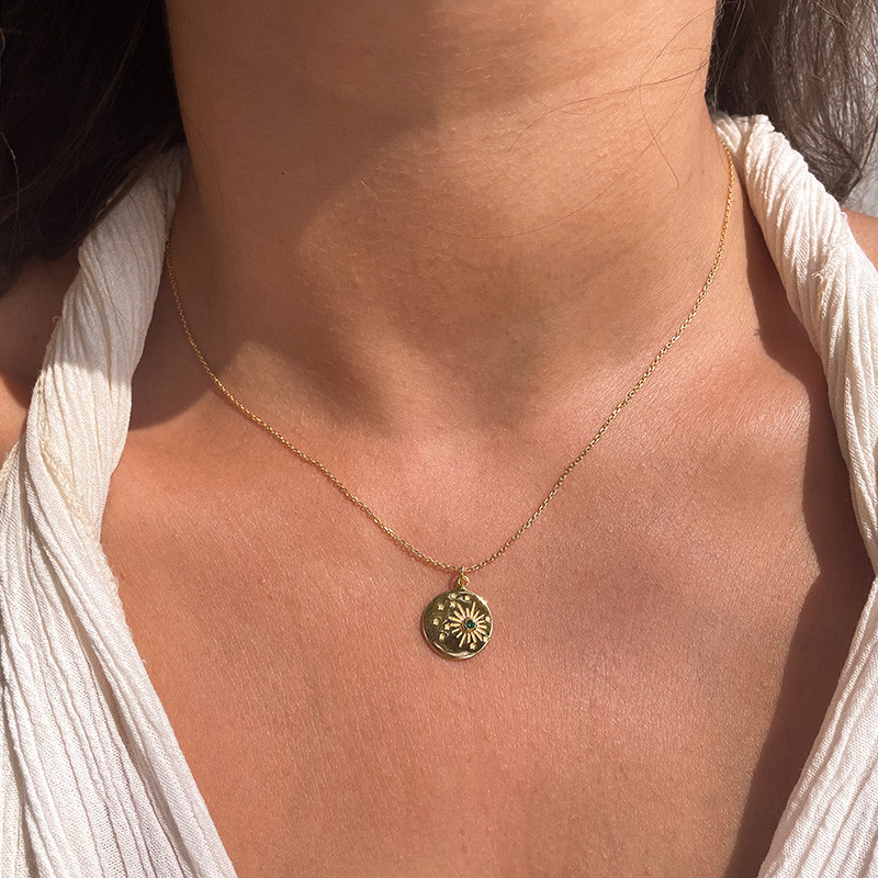 Collier Plaqué Or pendentif constellation strass vert