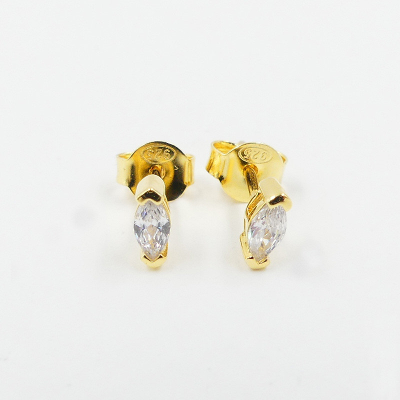 Clous d'oreilles doré Strass