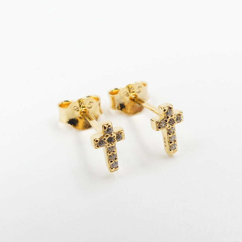 Clous d'oreilles plaqué or croix strass