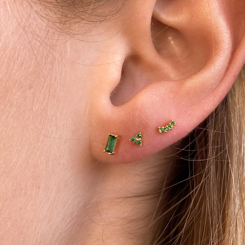 Clous d'oreilles doré marquise verte