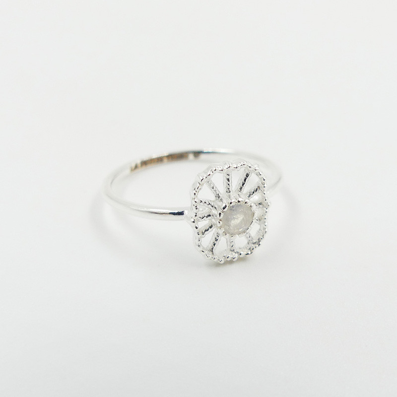Bague Argent dentelle Pierre de lune