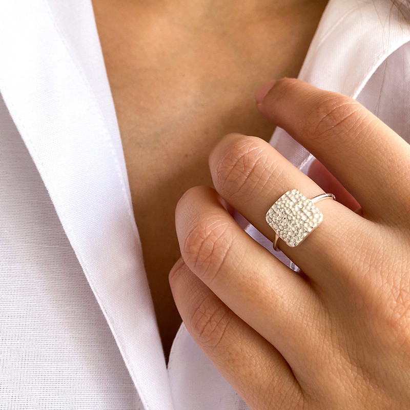 Bague Argent carrée texturée