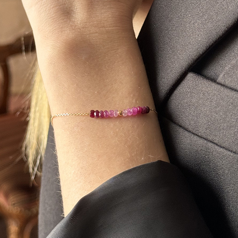 Bracelet or 18 carats et rubis