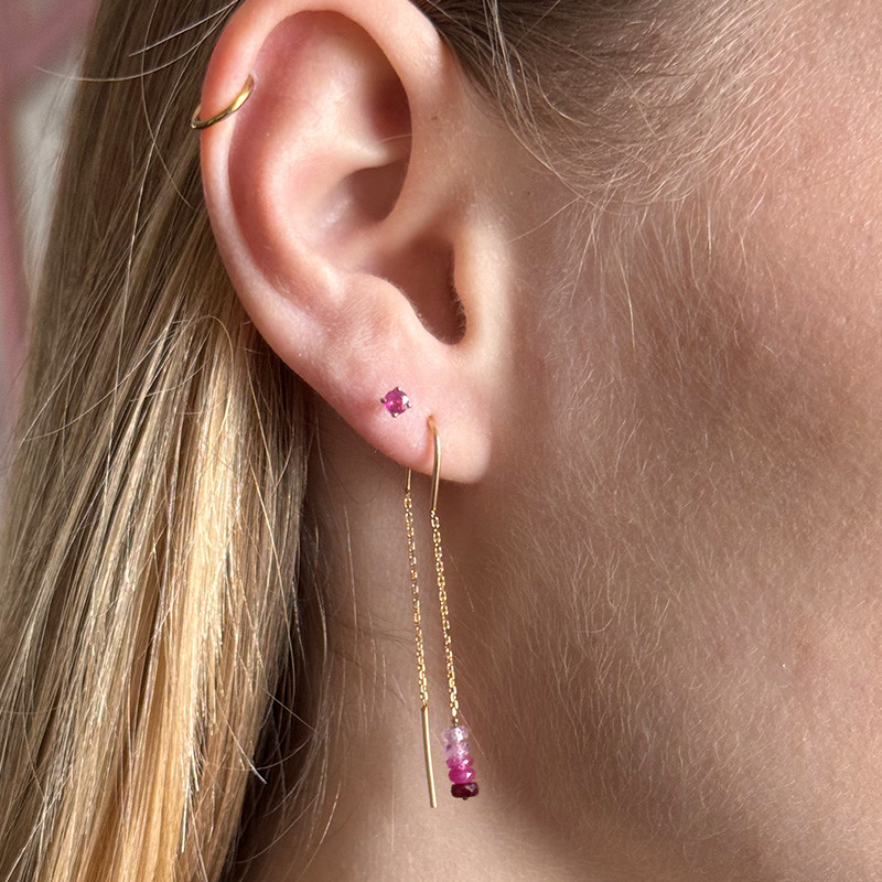 Boucles d'oreilles or 18 carats et rubis