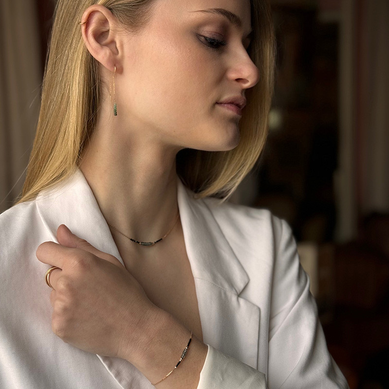 Collier or 18 carats Diamants et Saphir