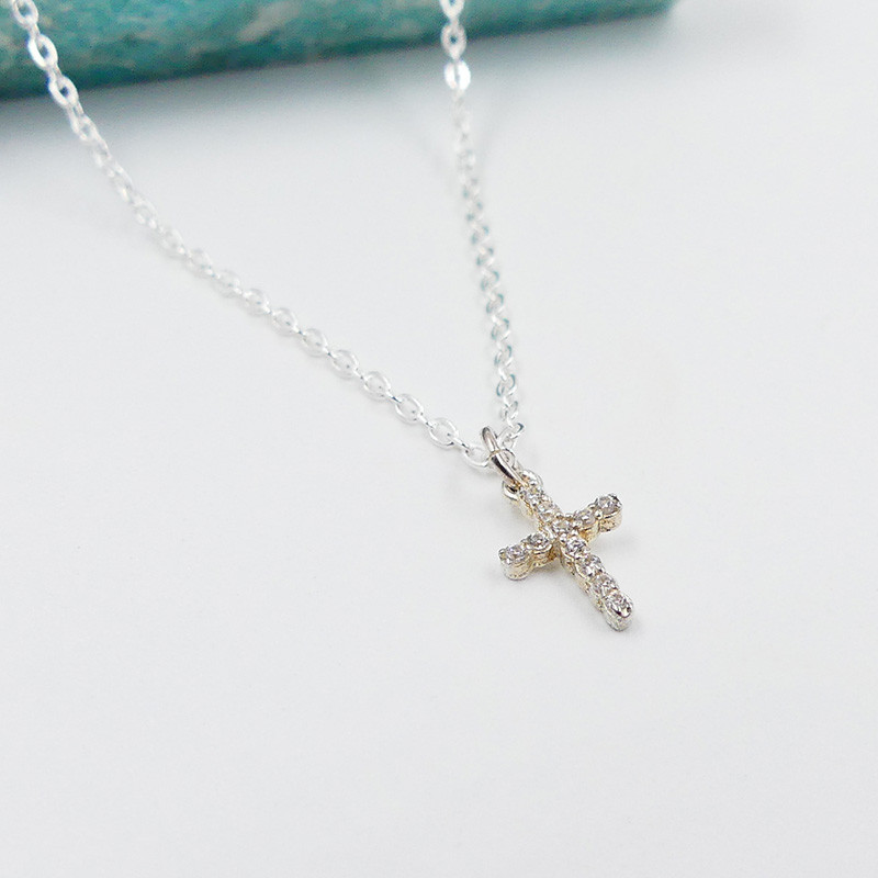 Charm's Argent Croix