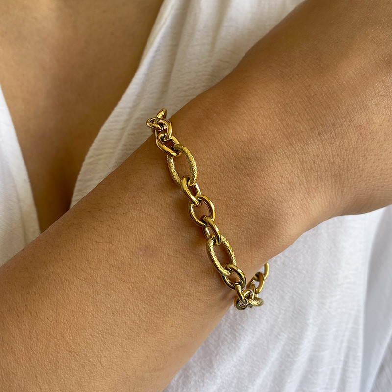 Bracelet acier doré maille ovale allongé