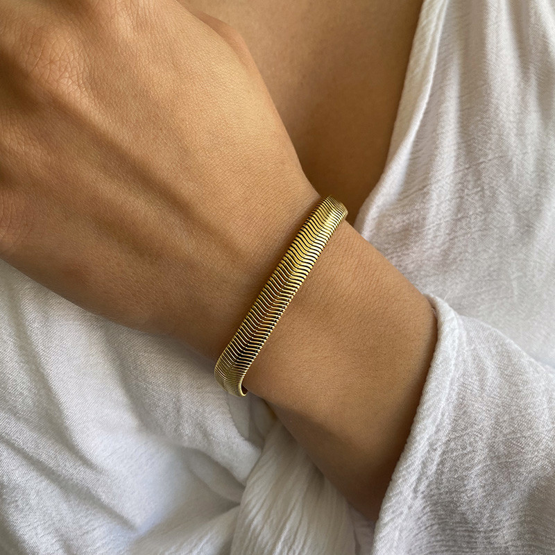 Bracelet acier doré grosse maille serpent