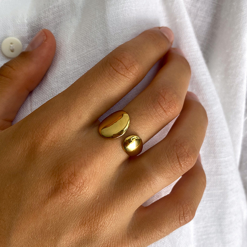 Bague acier doré asymétrique ajustable