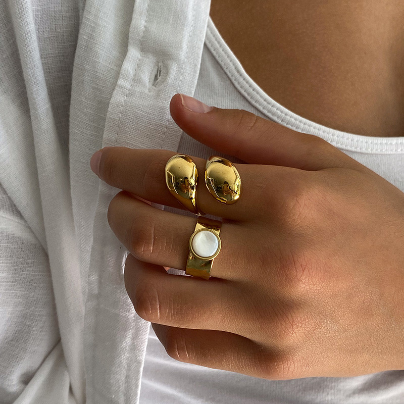 Bague ajustable acier doré martelée Nacre