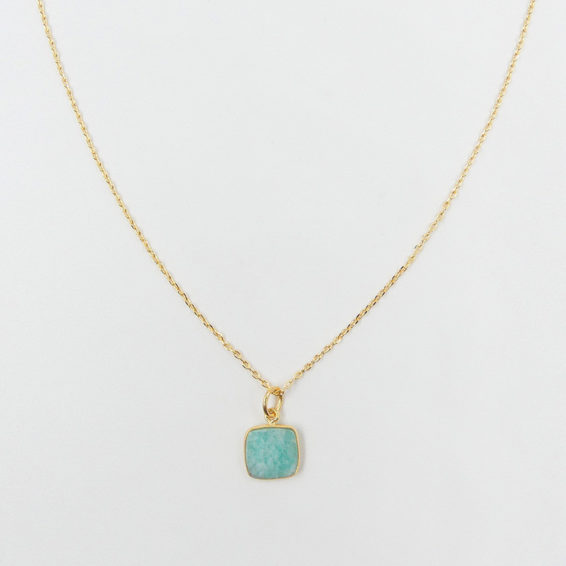 Collier Plaqué or pendentif pierres