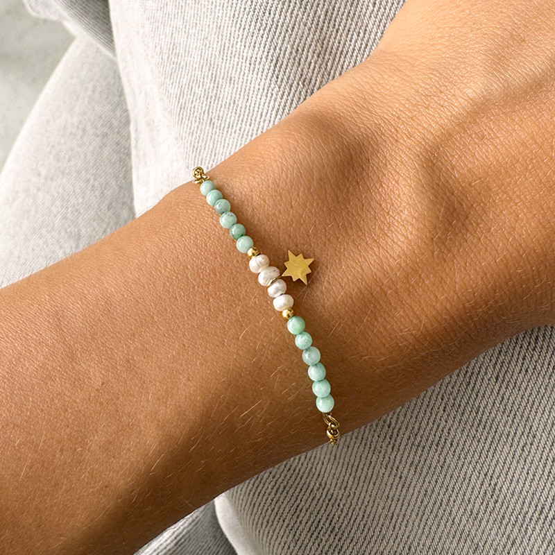 Bracelet acier doré perles et étoiles