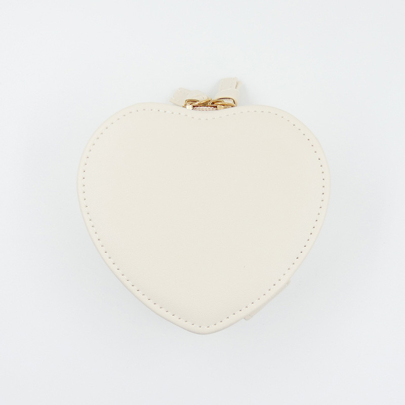 Boîte à bijoux coeur en simili cuir