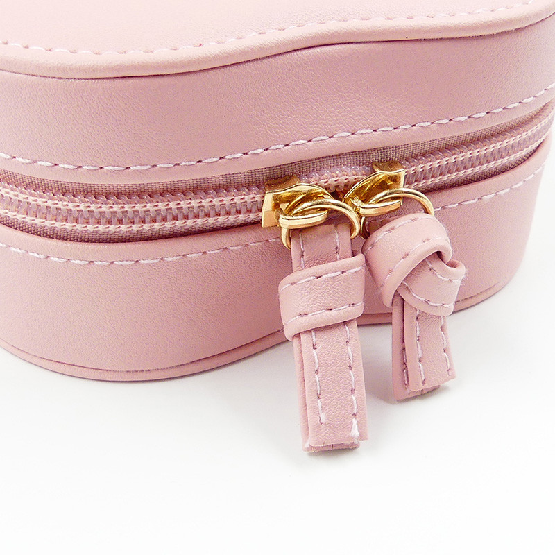 Boîte à bijoux coeur en simili cuir