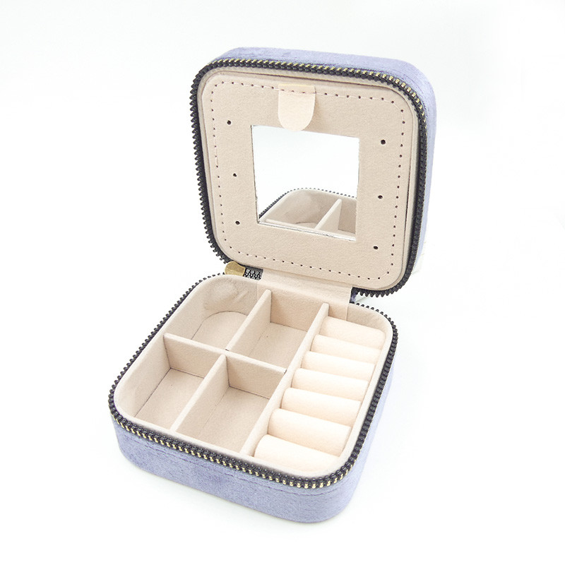 Boîte à bijoux carré en velours