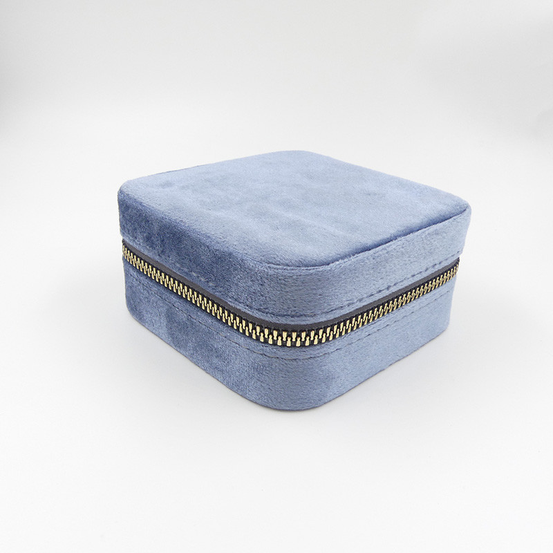 Boîte à bijoux carré en velours