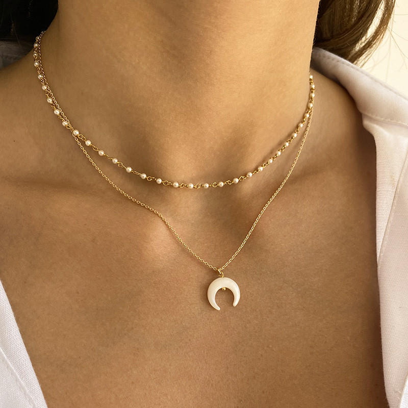 Collier Plaqué or demi-lune Nacre