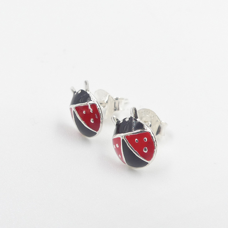 Clous argent enfant coccinelle