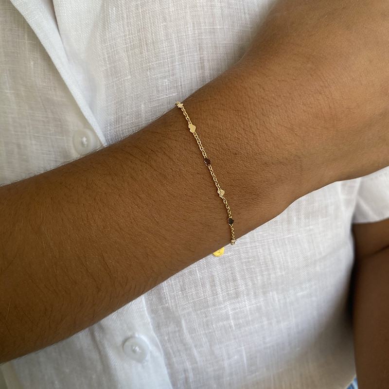 Bracelet enfant plaqué or avec petits coeurs