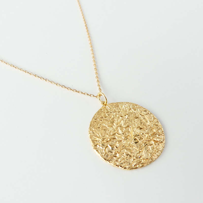 Collier Plaqué or Médaille texturée 25mm