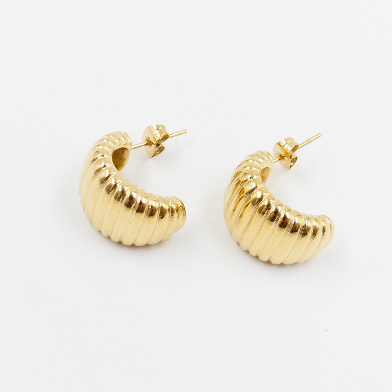 Demi créoles acier doré texturées