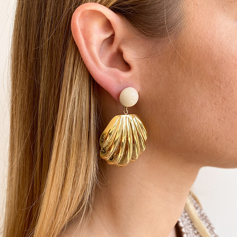 Boucles d’oreilles acier pendantes coquillage