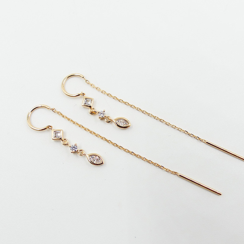 Boucles d'oreilles doré traversantes strass