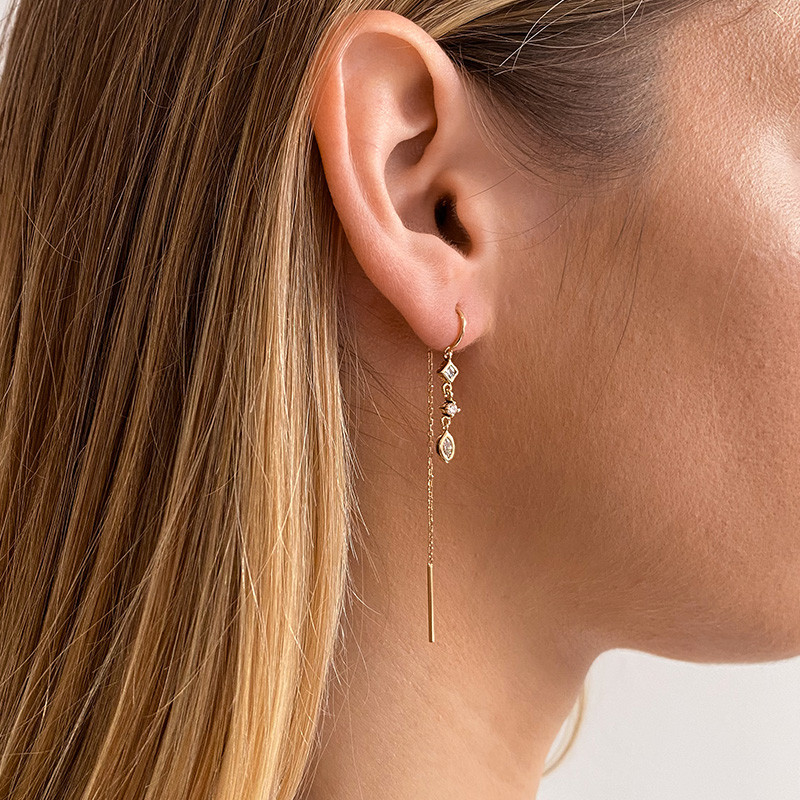 Boucles d'oreilles doré traversantes strass