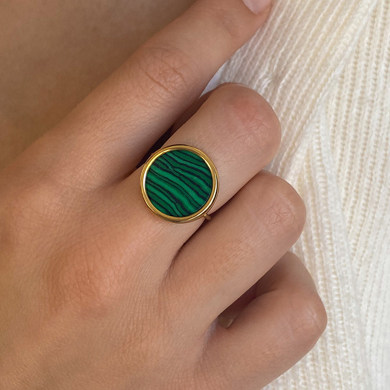 Bague ajustable acier doré pierre verte