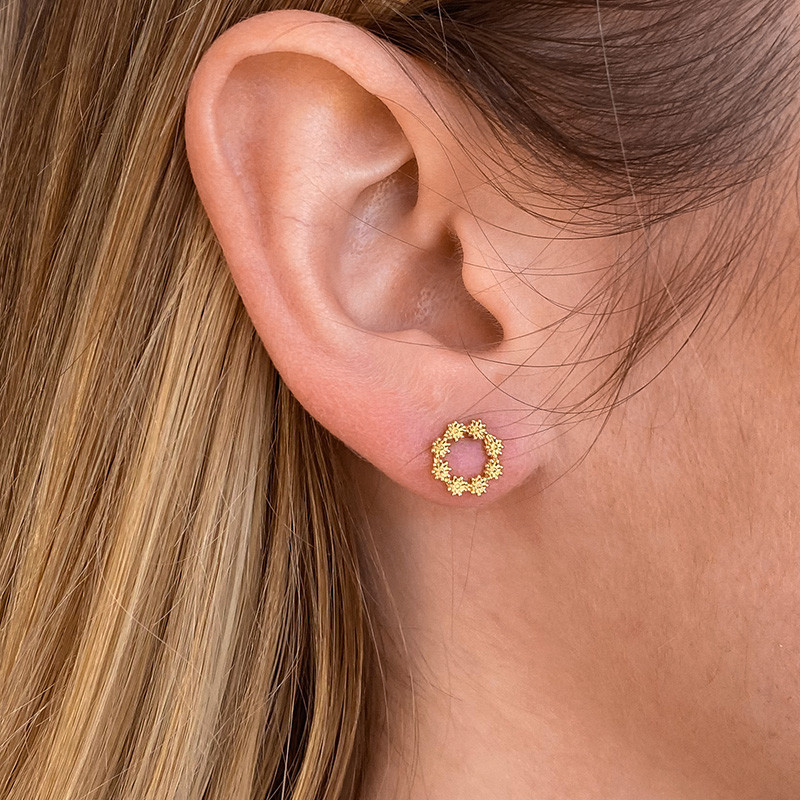 Clous plaqué or couronne de fleurs