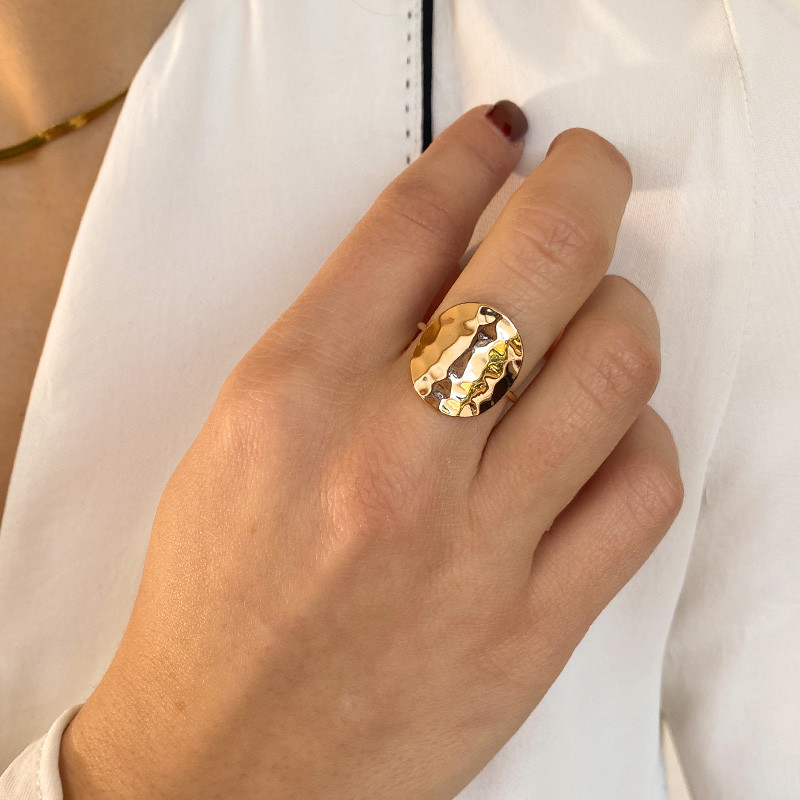 Bague dorée cercle martelé