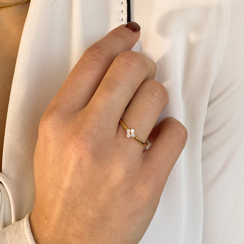 Bague Dorée trèfle strass