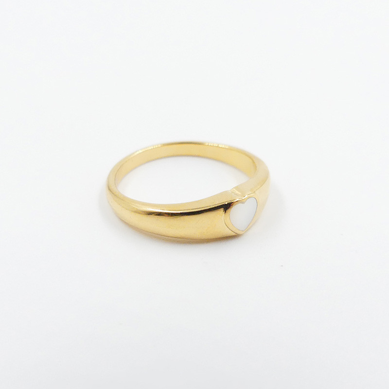 Bague dorée chevalière coeur