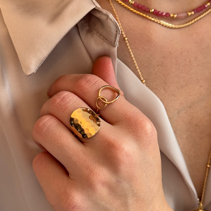 Bague Dorée double anneaux enlacés