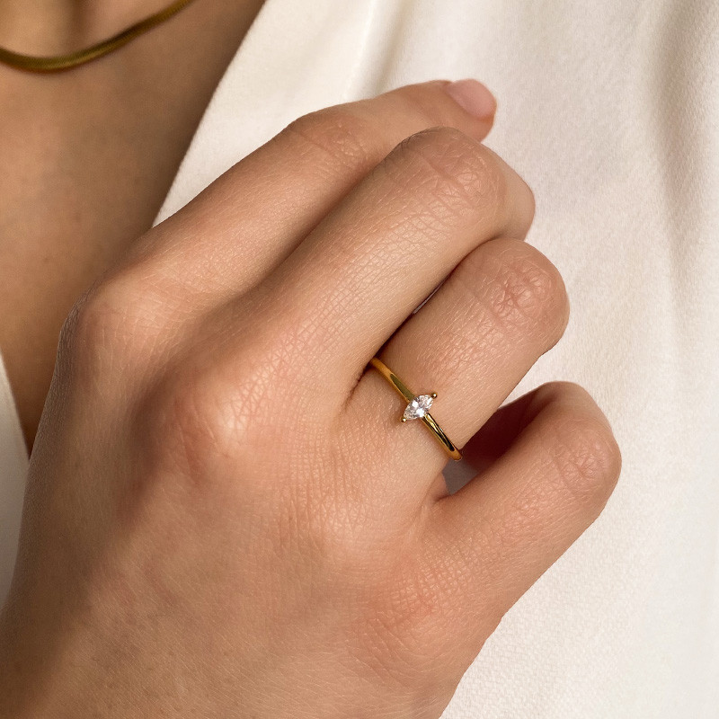 Bague Dorée marquise strass ajustable