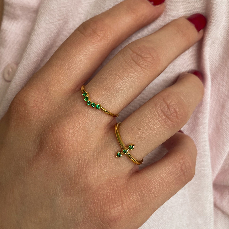 Bague Dorée 3 strass vert
