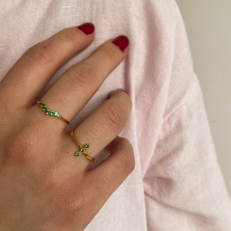 Bague Dorée 3 strass vert