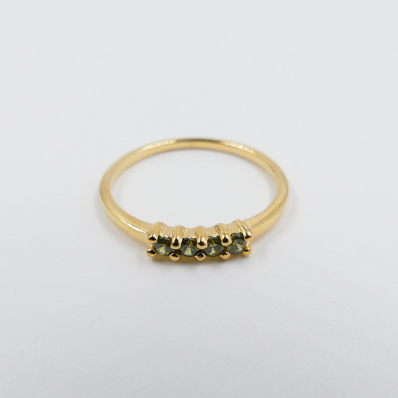 Bague fine Dorée 4 strass verts
