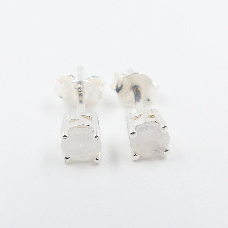 Clous Argent Pierre de Lune