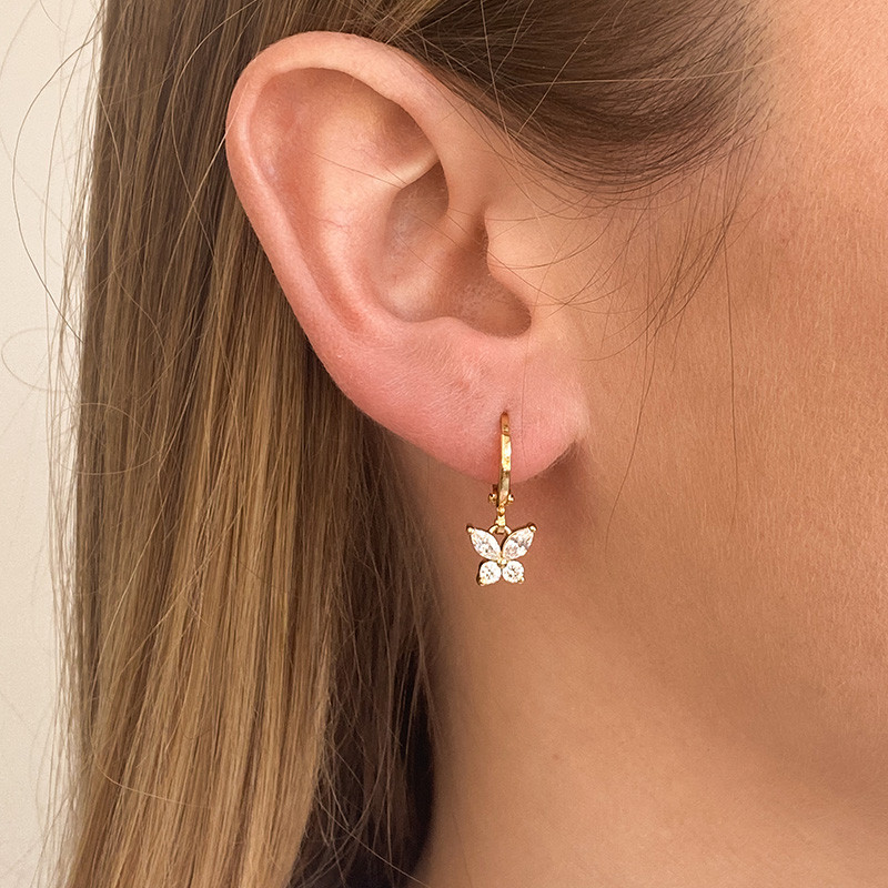 Boucle à l'unité plaqué or papillon strass
