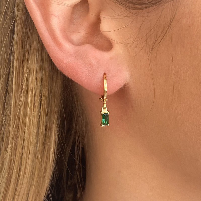 Boucle à l'unité dorée marquise verte