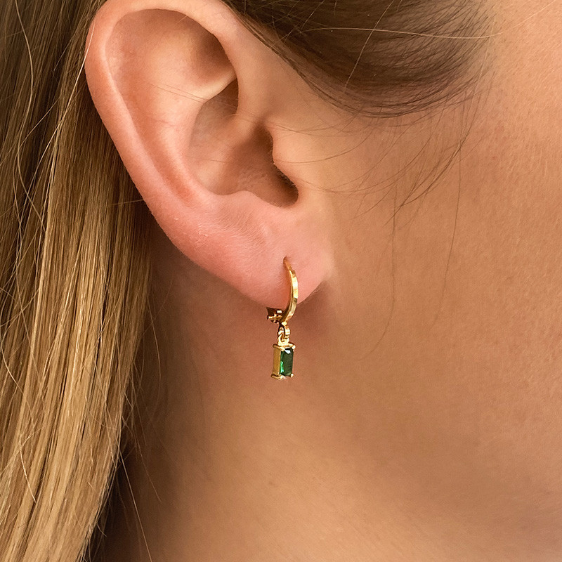 Boucle à l'unité dorée marquise verte