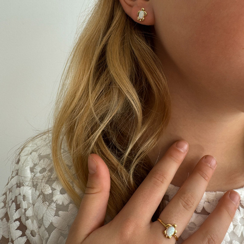 Clous d'oreilles enfant plaqué or tortue