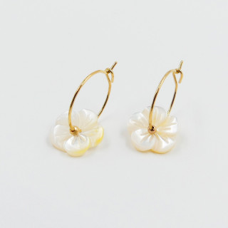 Créoles Doré 15mm fleur nacre