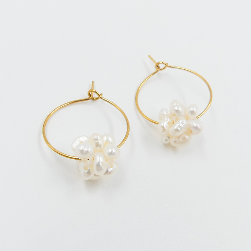 Créoles dorées perlées