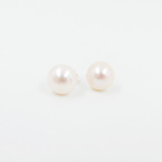 Clous d'oreilles perles d'eau douce 8mm